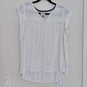 Cap sleeve eyelet summer top